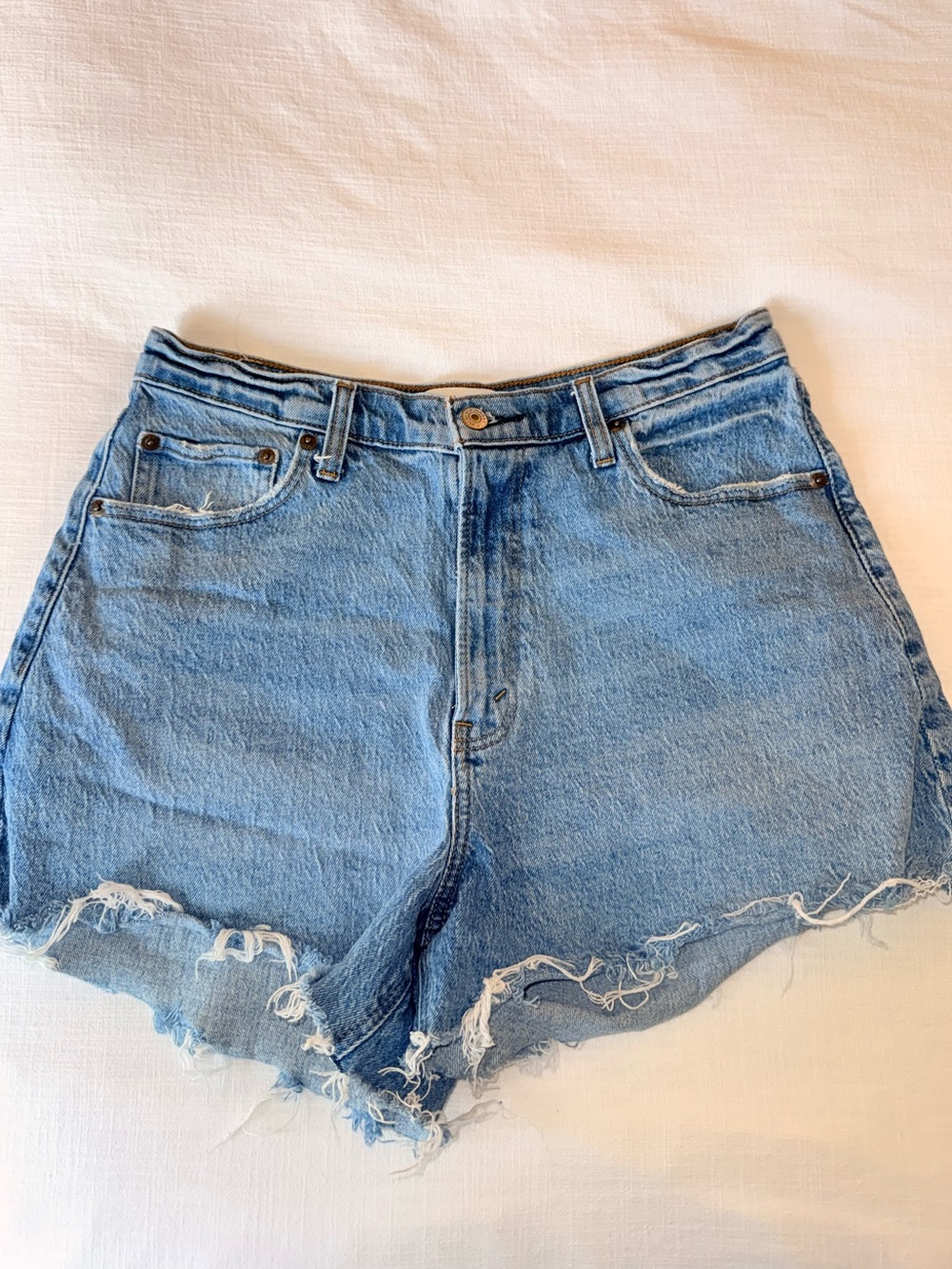 Abercrombie & Fitch Light Blue High-Waist Denim 90’s relaxed cutoff shorts